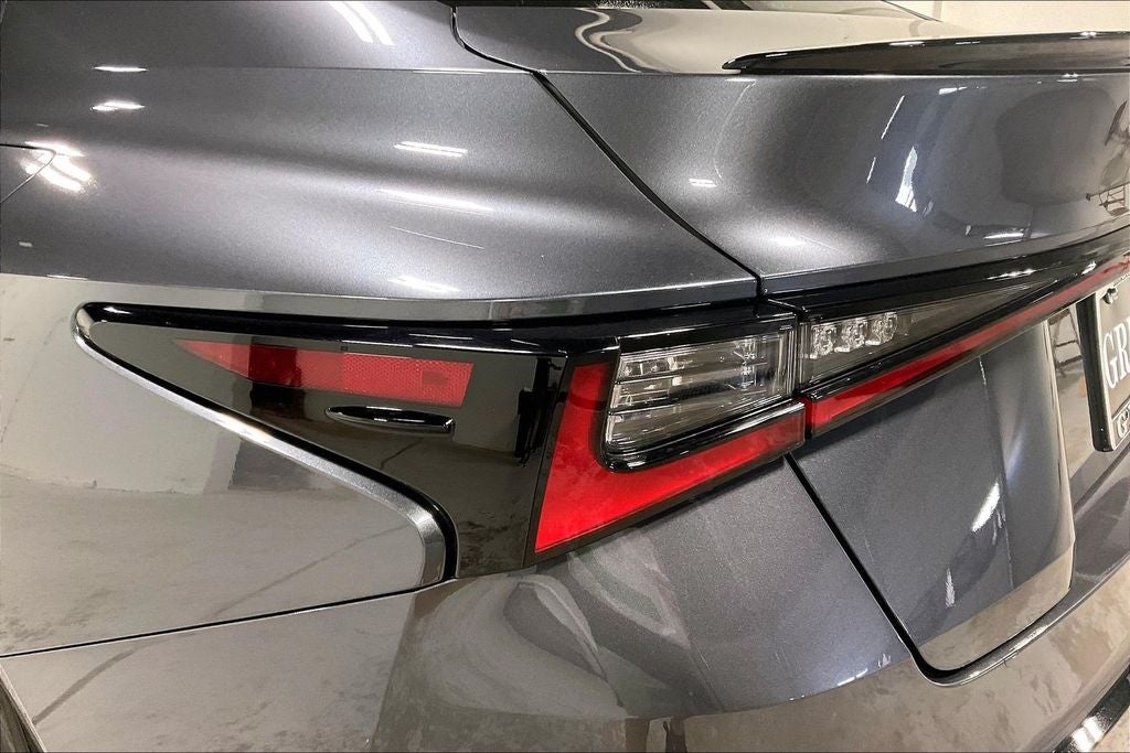 2025 Lexus IS 350 F SPORT Design