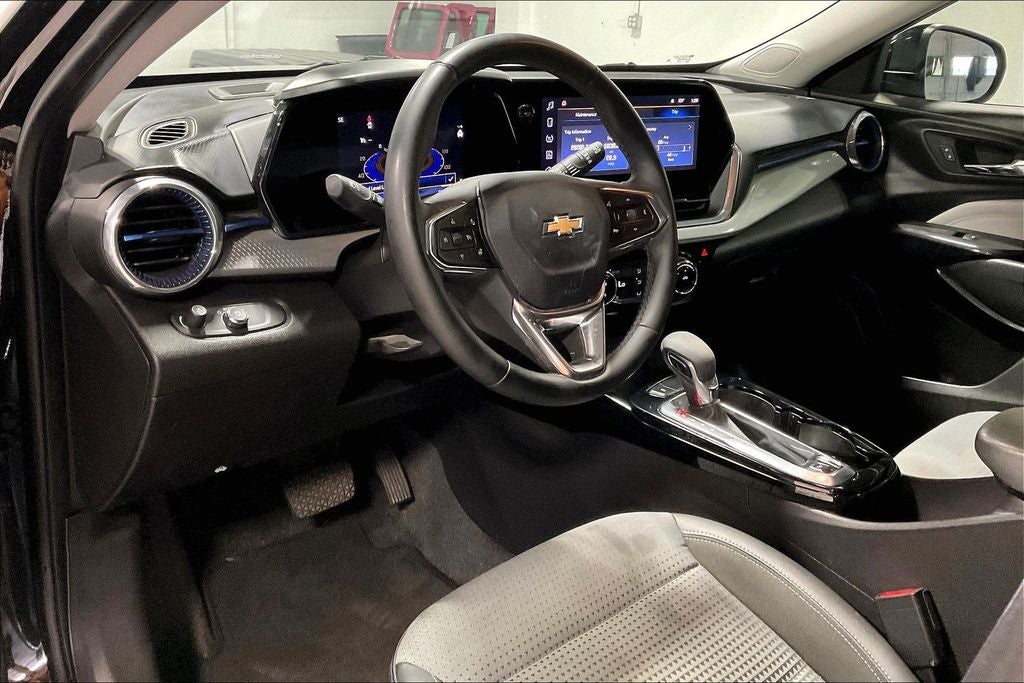 2024 Chevrolet Trax FWD LT