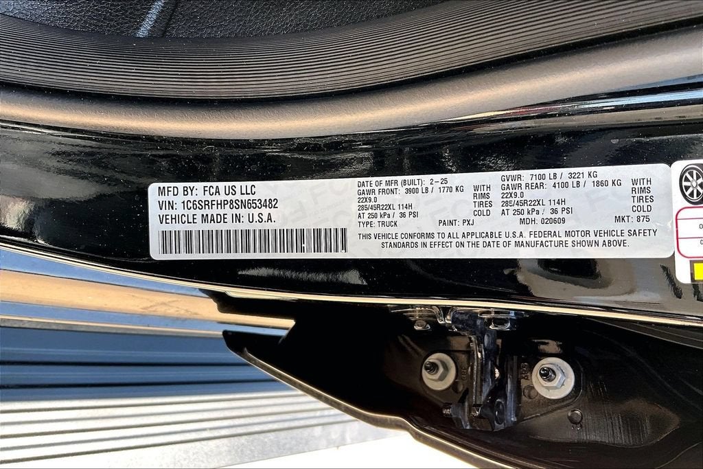 2025 RAM 1500 Limited Crew Cab 4x4 5'7" Box