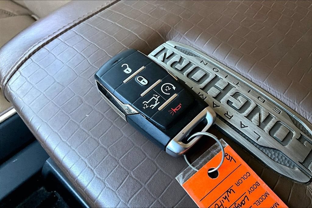 2019 RAM 1500 Longhorn Crew Cab 4x4 5'7" Box