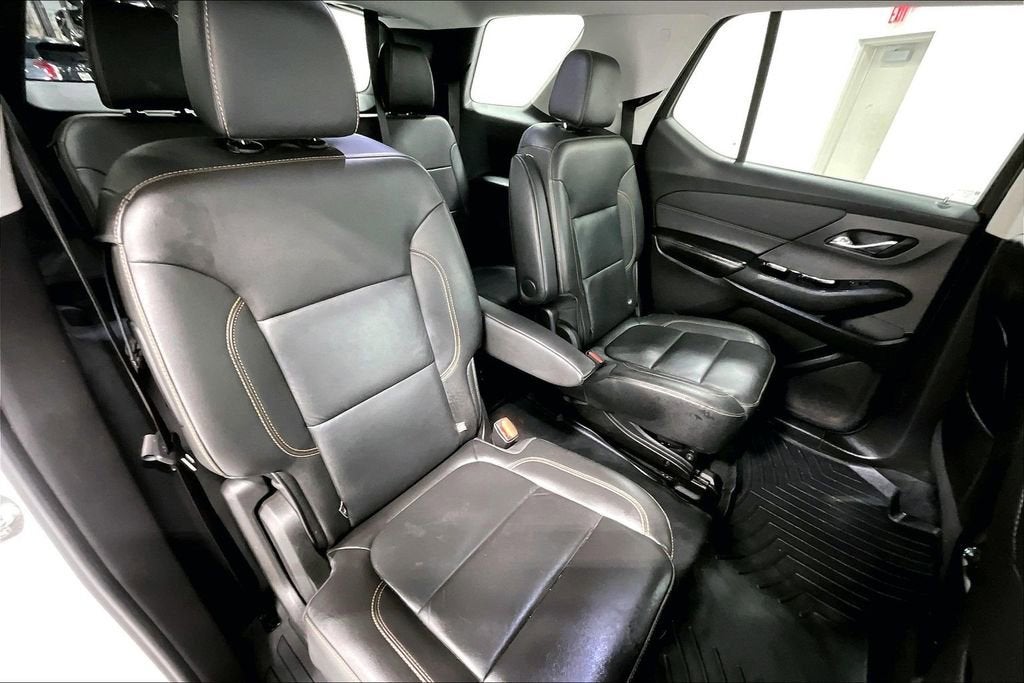 2021 Chevrolet Traverse LT Leather