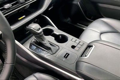 2024 Toyota Highlander Hybrid XLE