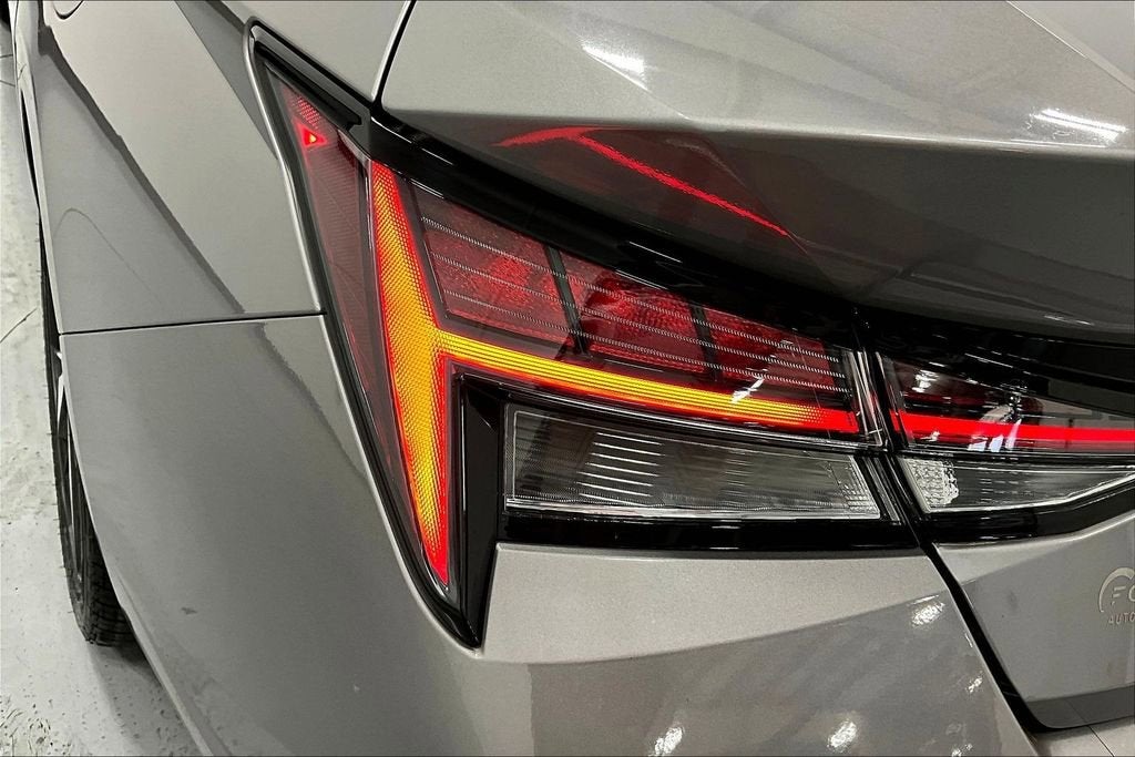 2022 Hyundai Elantra Hybrid Limited